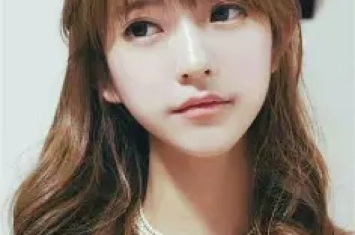 陈亚男订婚！未婚夫底裤被扒正脸照曝光年龄大长的矮